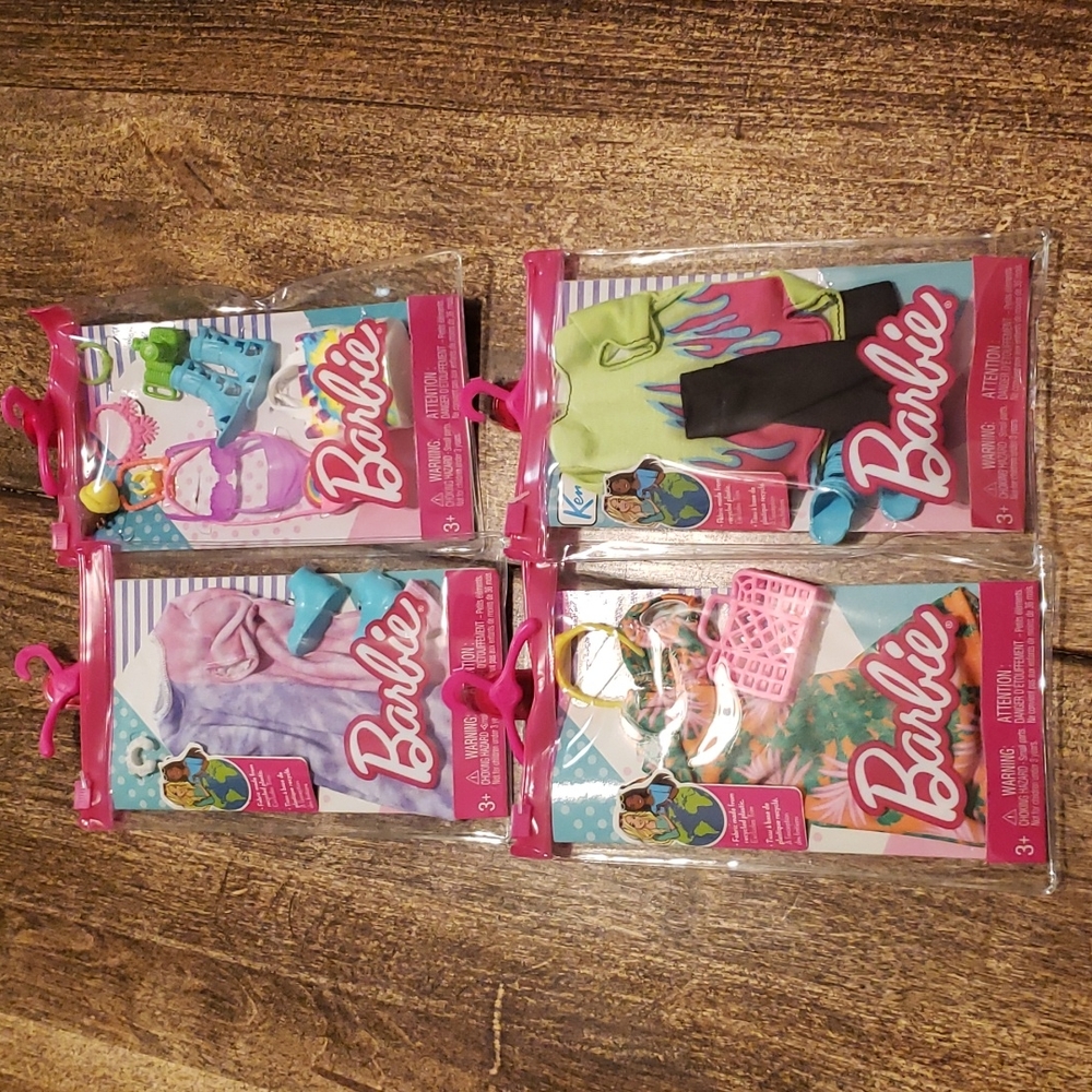 Barbie/Ken clothes and accessories